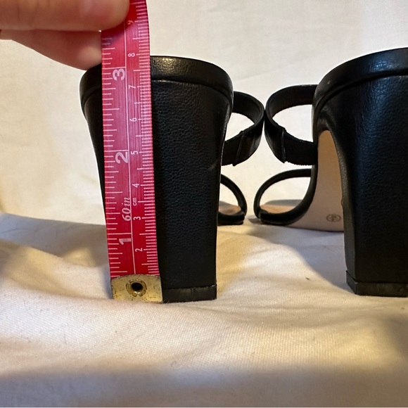 Chinese Laundry Yanti Heels - Picture 8 of 10